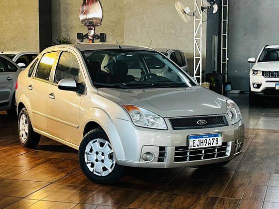 FORD FIESTA 1.6 MPI SEDAN 8V FLEX 4P MANUAL FORD FIESTA 1.6 MPI SEDAN 8V FLEX 4P MANUAL